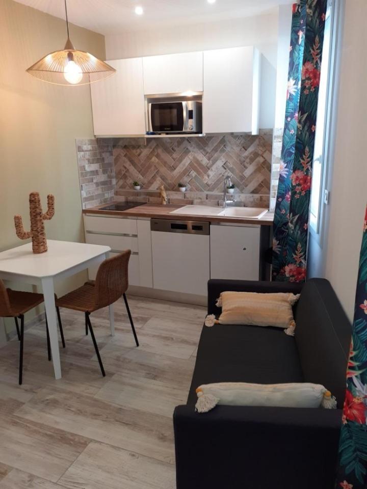 Le Studio D'Auguste- Coeur De Nimes-Chaleureux-Emplacement Ideal Exterior foto