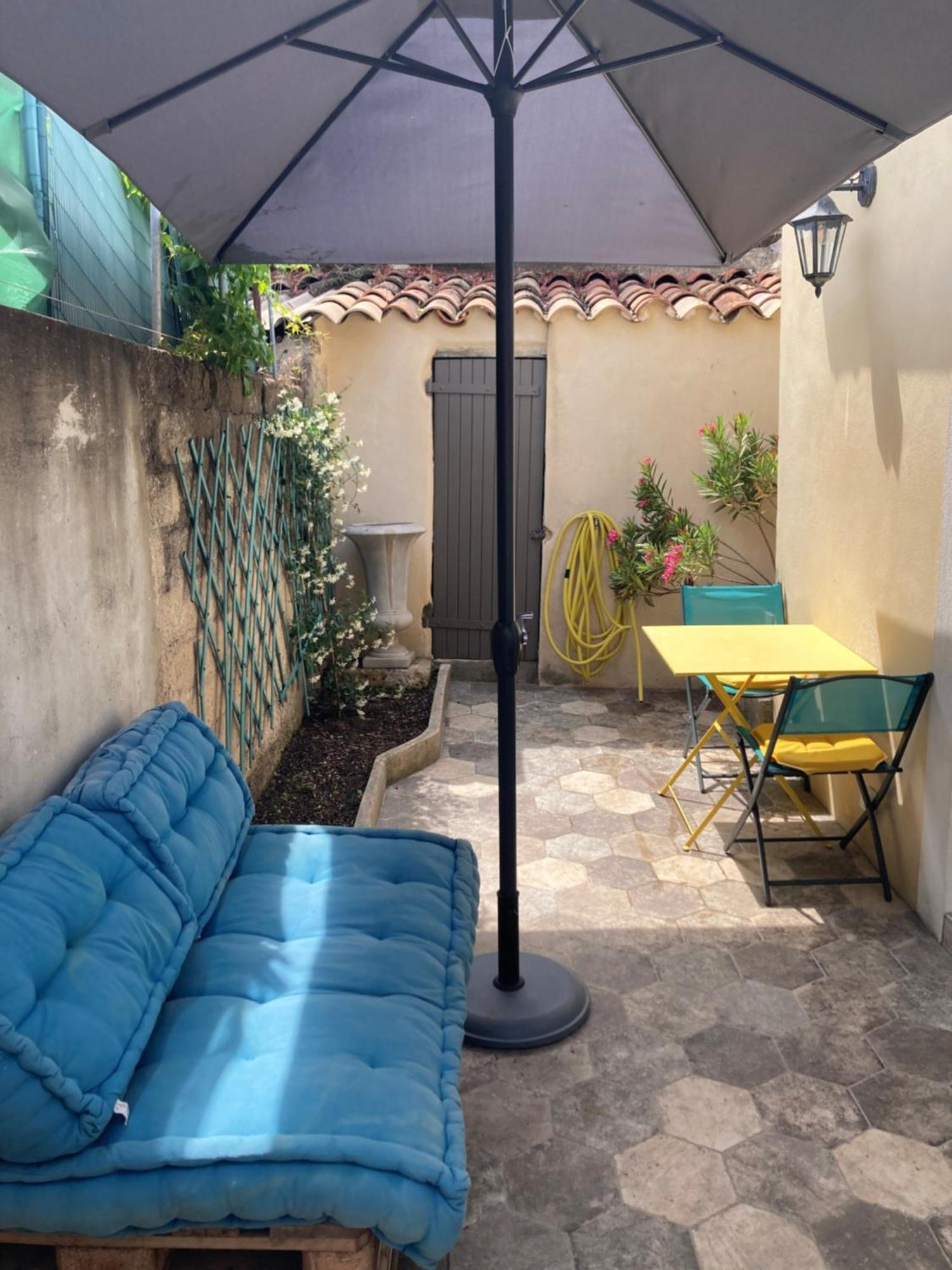 Le Studio D'Auguste- Coeur De Nimes-Chaleureux-Emplacement Ideal Exterior foto