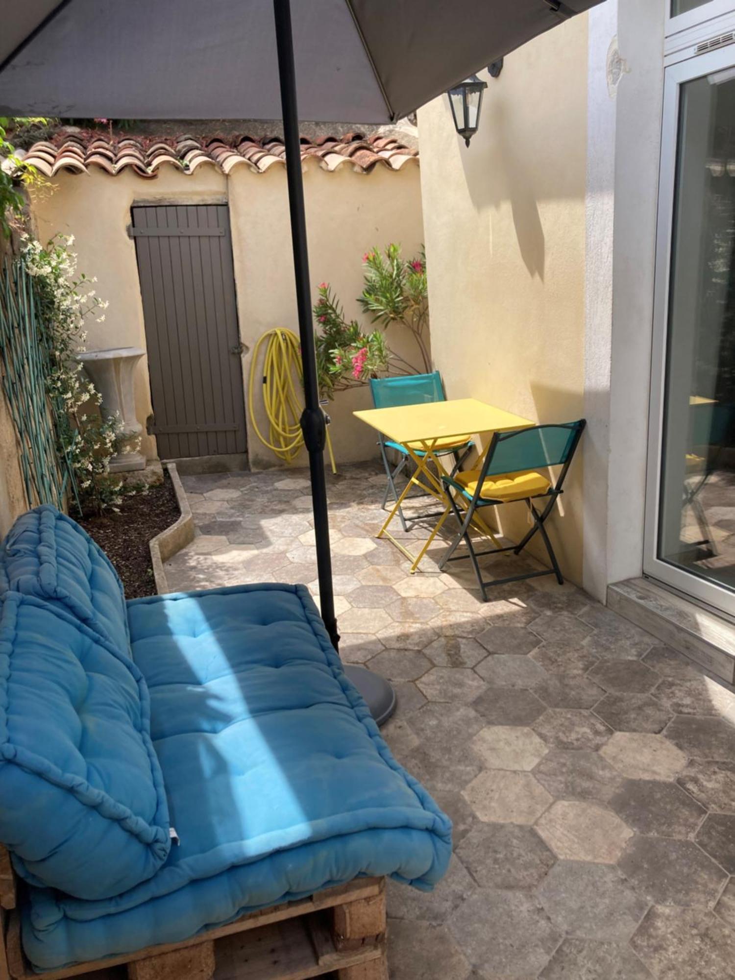 Le Studio D'Auguste- Coeur De Nimes-Chaleureux-Emplacement Ideal Exterior foto